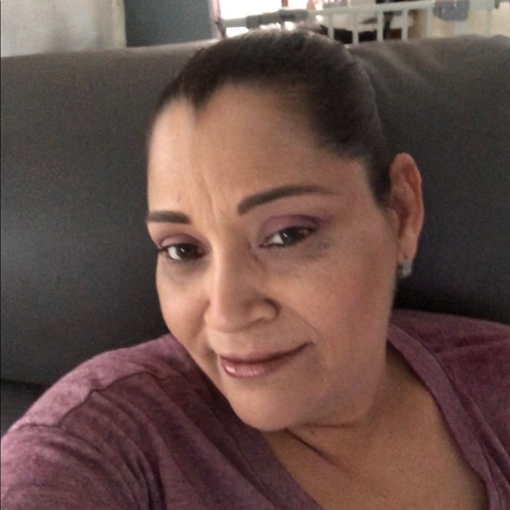 Meet your Posher, Milagros